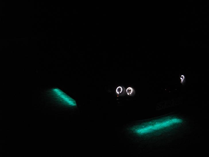 Honda Civic, SOLGT - Undervognslys plus angel eyes billede 6