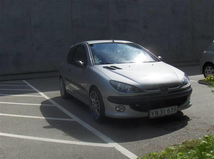 Peugeot 206 1,6 solgt billede 1