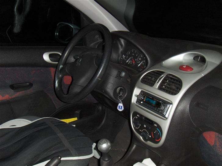 Peugeot 206 1,6 solgt billede 7