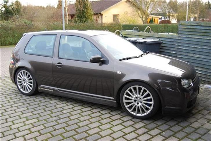 VW Golf 4 R32 V6 *Solgt* billede 1