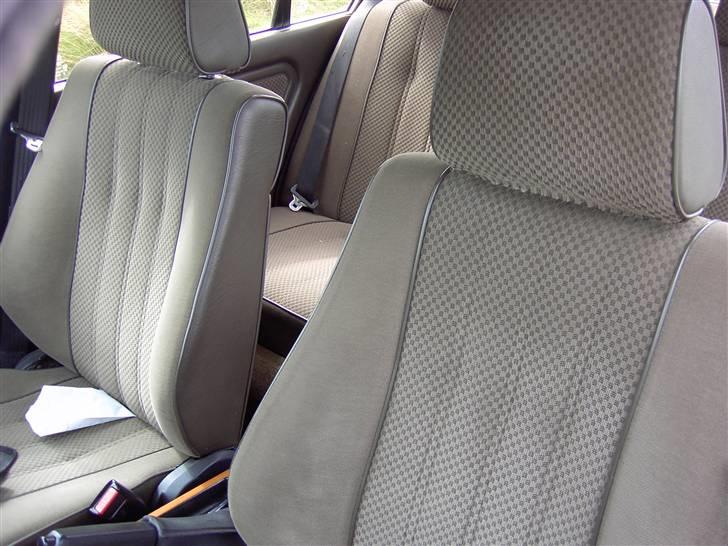 BMW 320i ( SOLGT ) E30,er - Kabinens farver ? ? ? ? Olivengrøn måske billede 15