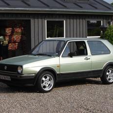 VW Golf 2 -Champagne Traktor