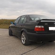 BMW 318is e36