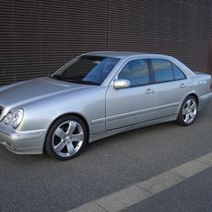 Mercedes Benz E 270 CDI Elegance