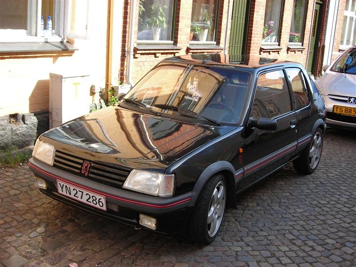 Peugeot 205 MI16  billede 1