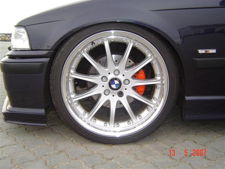 BMW E36 325i billede 2