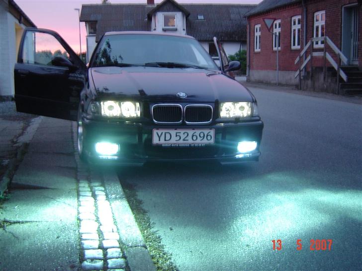 BMW E36 325i billede 4