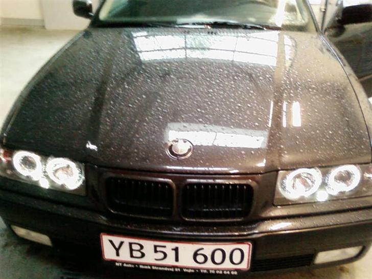 BMW 320i coupé Vanos billede 6