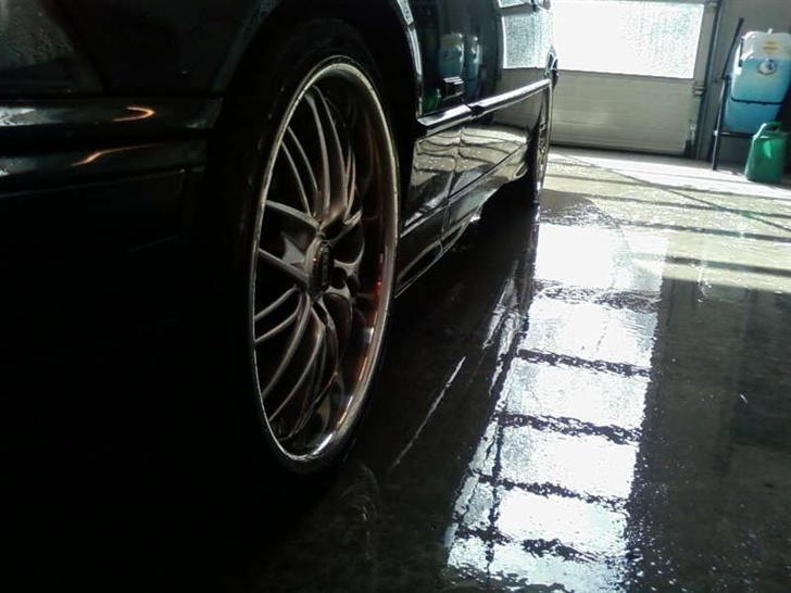 BMW 320i coupé Vanos billede 7