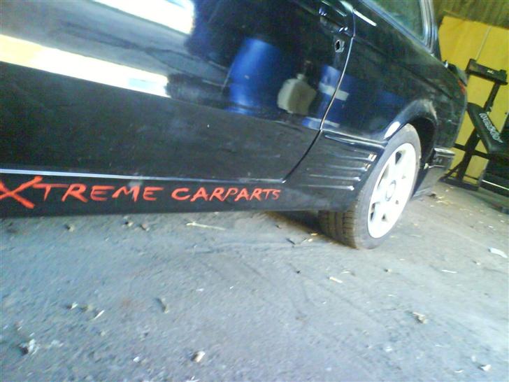 BMW e30 325i projekt SOLGT billede 2