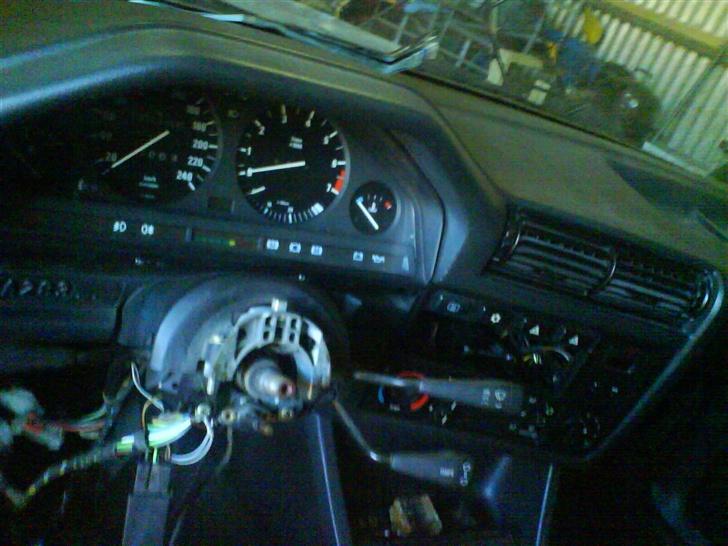 BMW e30 325i projekt SOLGT billede 5