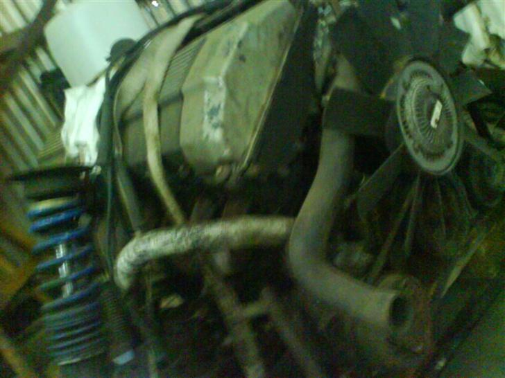 BMW e30 325i projekt SOLGT billede 9