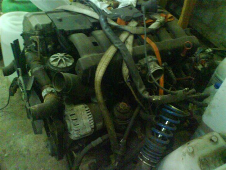 BMW e30 325i projekt SOLGT billede 10