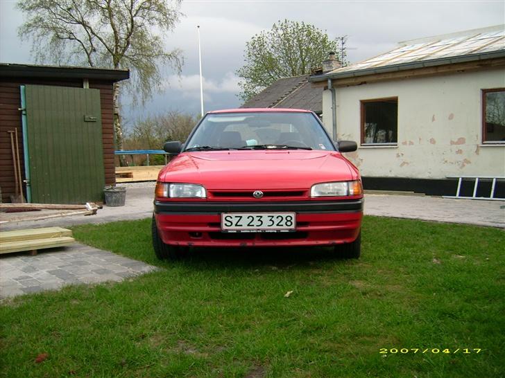 Mazda 323 lx solgt billede 5