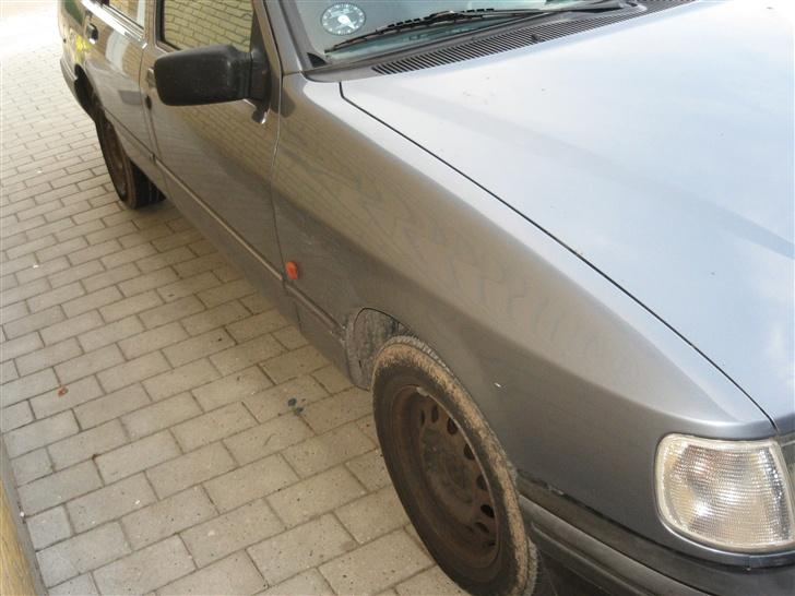 Ford Sierra (SOLGT) billede 3