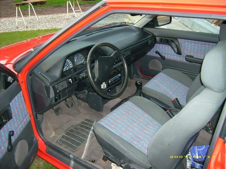 Mazda 323 lx solgt billede 6