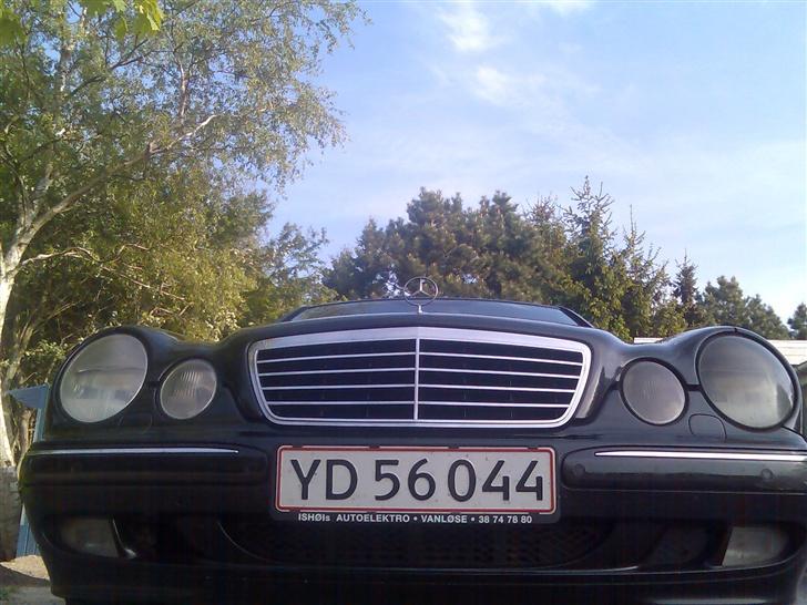 Mercedes Benz 210 E320 SOLGT billede 5