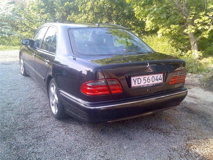 Mercedes Benz 210 E320 SOLGT billede 7