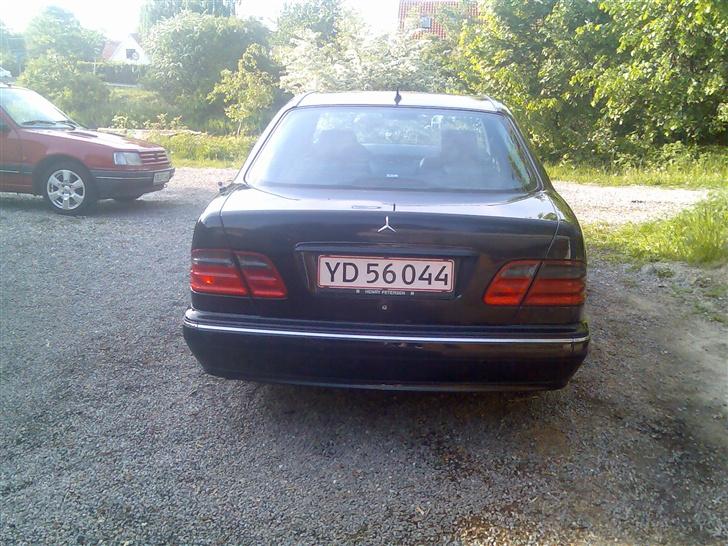 Mercedes Benz 210 E320 SOLGT billede 8