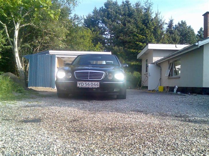 Mercedes Benz 210 E320 SOLGT billede 11