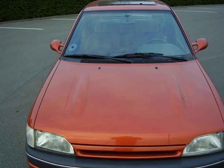 Ford Escort 1,6i (Solgt) billede 10