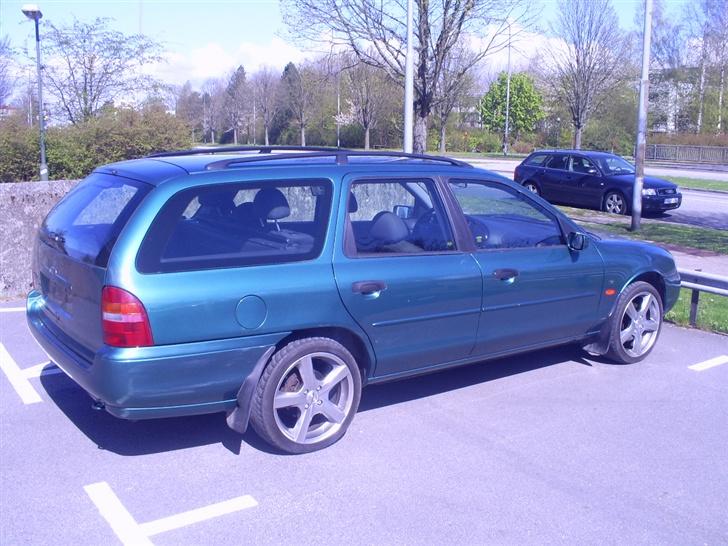 Ford mondeo billede 2