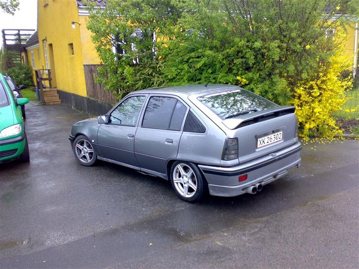 Opel GSI 2.0 16V *DØD* - Som den står nu:) billede 12