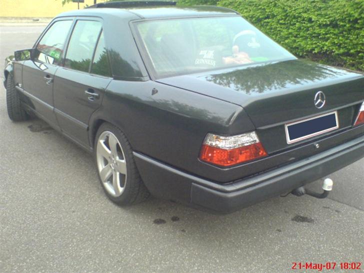 Mercedes Benz 250 D (W124) *TIL SALG!* billede 8