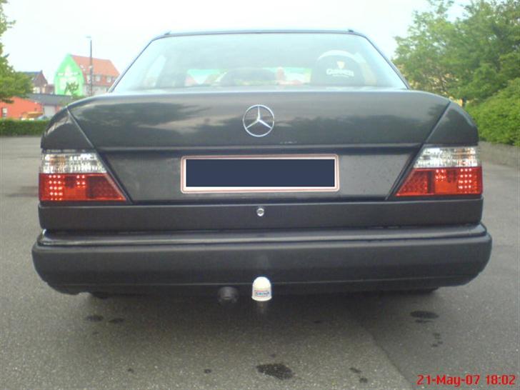 Mercedes Benz 250 D (W124) *TIL SALG!* billede 9