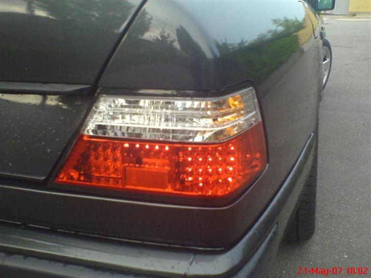 Mercedes Benz 250 D (W124) *TIL SALG!* billede 10