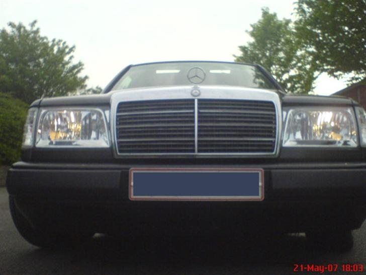 Mercedes Benz 250 D (W124) *TIL SALG!* billede 12