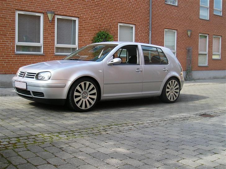 VW Golf 1.8 20V (Solgt) billede 2