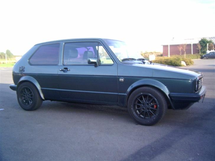 VW Golf 1 GTI Pirelli SOLGT billede 2