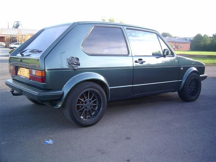 VW Golf 1 GTI Pirelli SOLGT billede 3