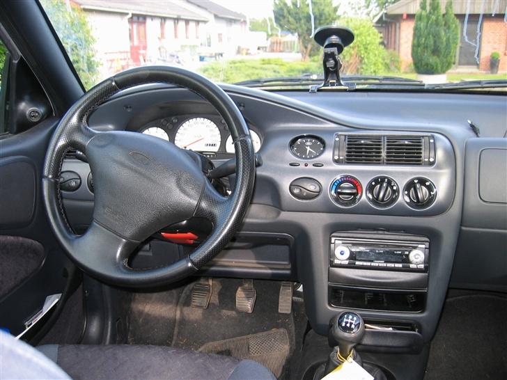 Ford Escort Monaco-SOLGT&DØD billede 2