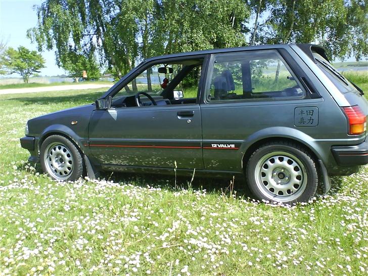 Toyota Starlet 1.3 Sport *SOLGT* billede 4