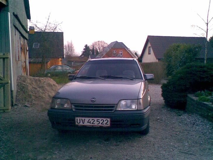 Opel kadett e "død" billede 2