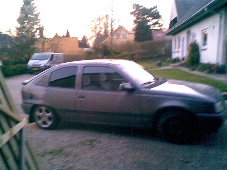 Opel kadett e "død" billede 3