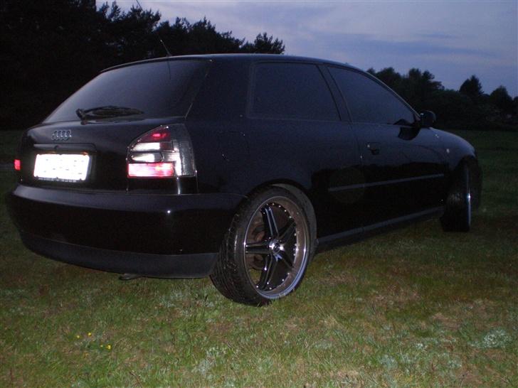 Audi A3 1.8 turbo *black widow billede 13