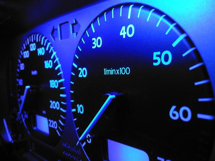 VW Vento 1.8 GL [Solgt] billede 17