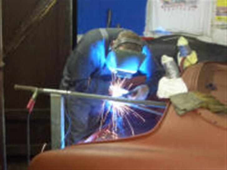 Buick special - vi bygger en karusæl til karosariet.. da vi ikke har nogen lift at stille den på. billede 5