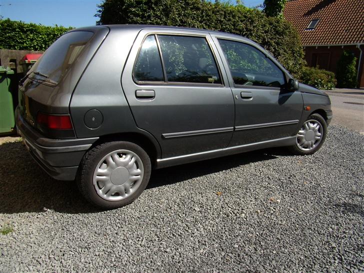 Renault Clio Baccara SOLGT billede 4