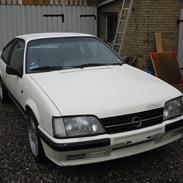 Opel monza