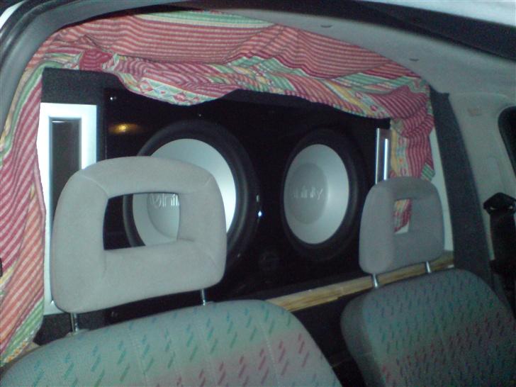 Opel corsa combus SOLGT billede 6