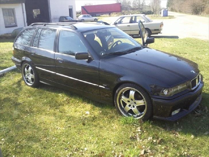BMW 328i e36 touring SOLGT billede 1