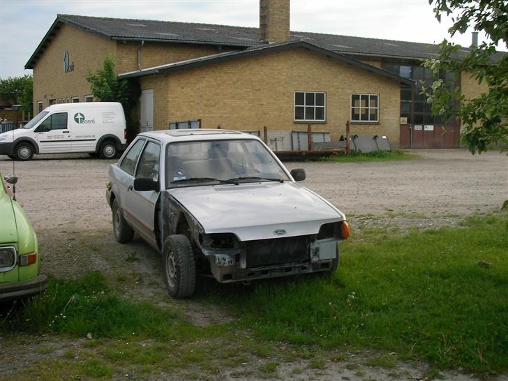 Ford Escort 1.3 CL Solgt billede 2