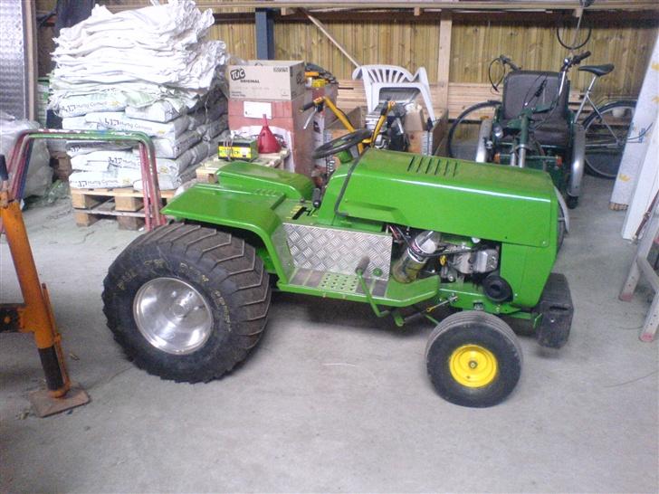 Ford Escort 1,8i Sport *Solgt* - Min kammerats havetratorprojekt.. go stil.! billede 7