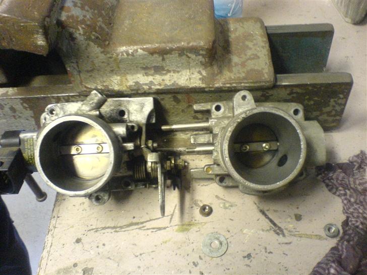 Ford Escort 1,8i Sport *Solgt* - forskellen på 1,8 og 2,0 billede 9