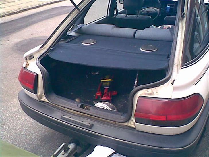 Toyota Corolla 1.3 XL ** DØD ** billede 5