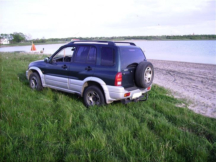 Suzuki Grand Vitara    SOLGT billede 1